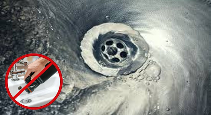 4 Reasons Why You Should Not Use Liquid Drain Cleaners